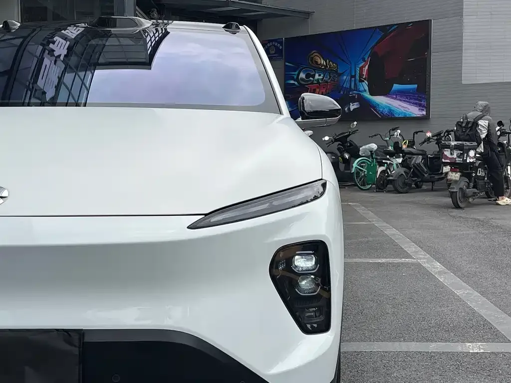 NIO EC7 — фото 8