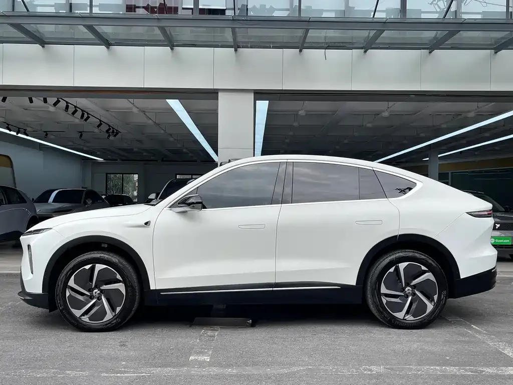 NIO EC7 — фото 10