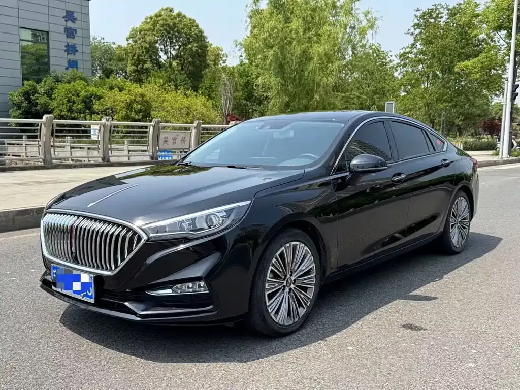 Hongqi H5 — фото 1