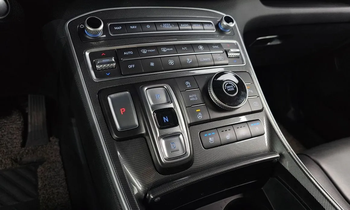Hyundai Santafe — фото 8