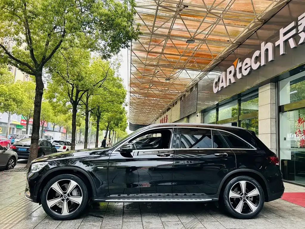 Mercedes-Benz GLC — фото 10