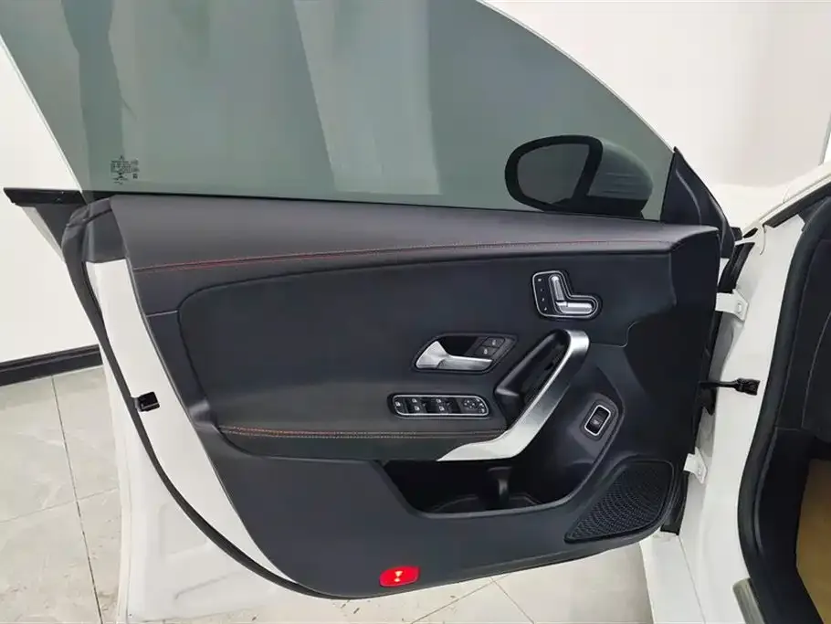 Mercedes-Benz CLA (Import) — фото 4