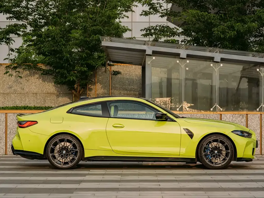 BMW M4 — фото 10