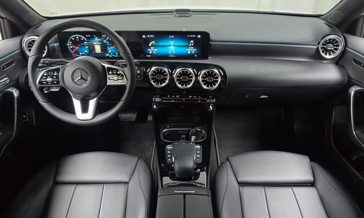 Mercedes-Benz A-Class — фото 10
