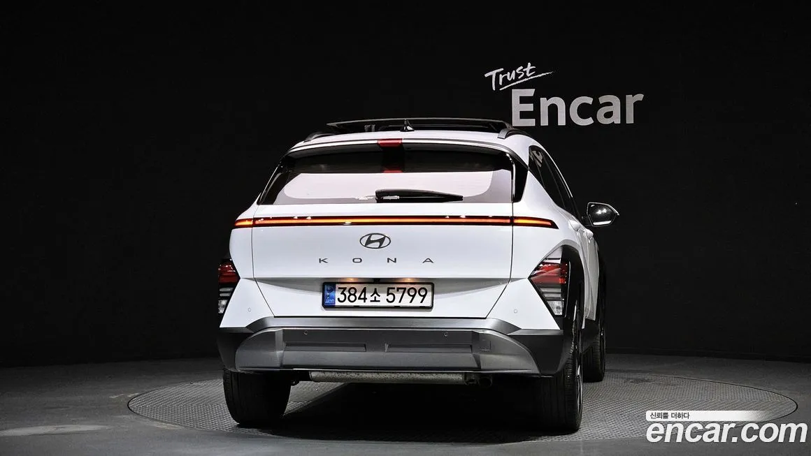 Hyundai Kona — фото 2