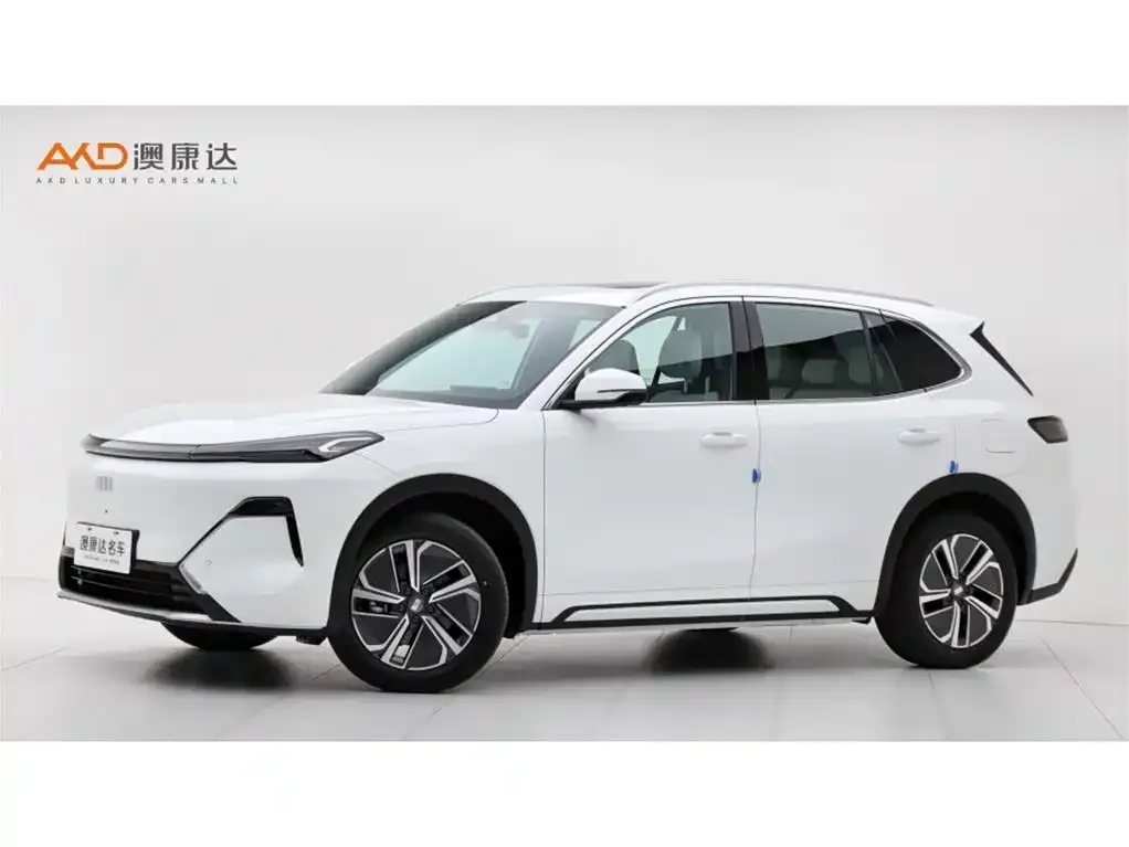 Geely Galaxy Xingjian 7 — фото 1