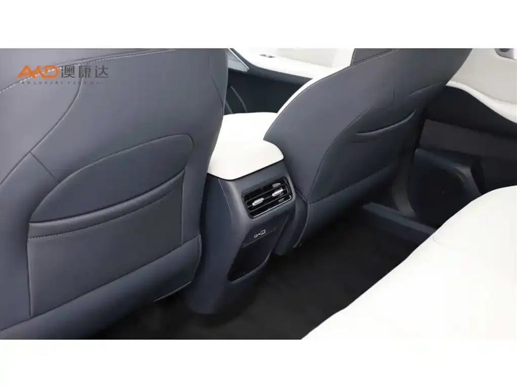 Geely Galaxy Xingjian 7 — фото 3