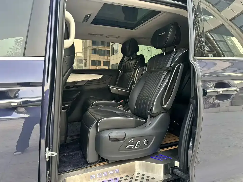 Roewe iMAX8 — фото 2