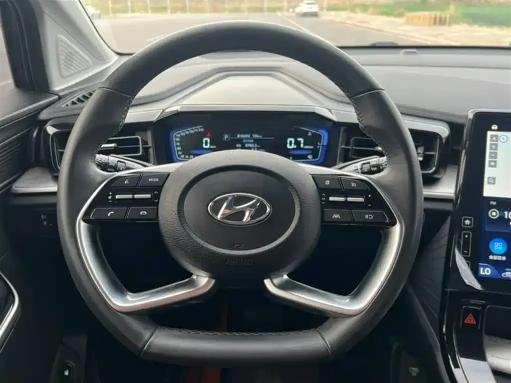Hyundai Custo — фото 8