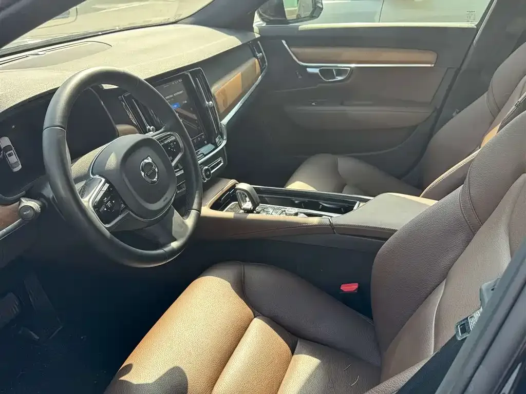 Volvo S90 — фото 8