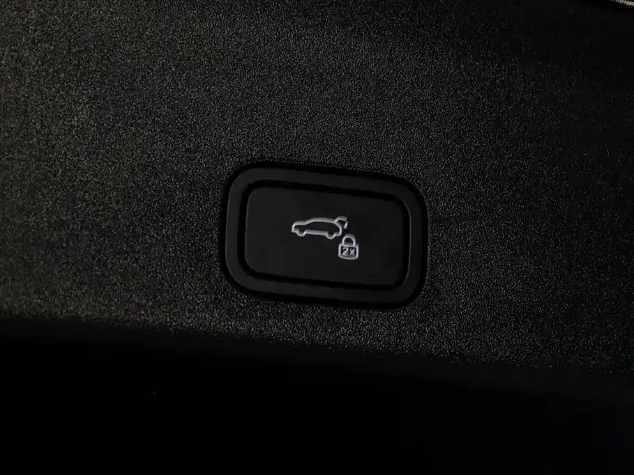 Li Auto i6 — фото 10