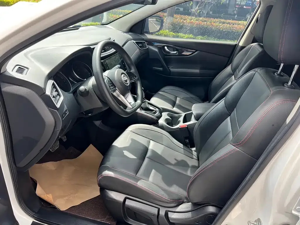 Nissan Qashqai — фото 4