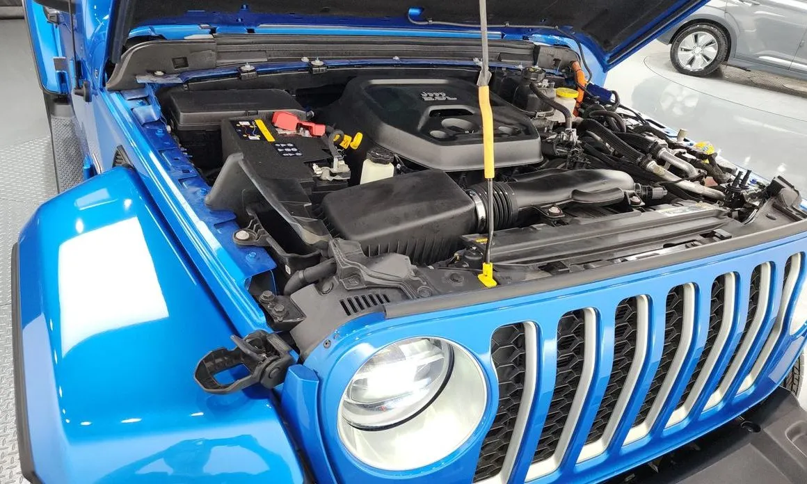 Jeep Wrangler — фото 7
