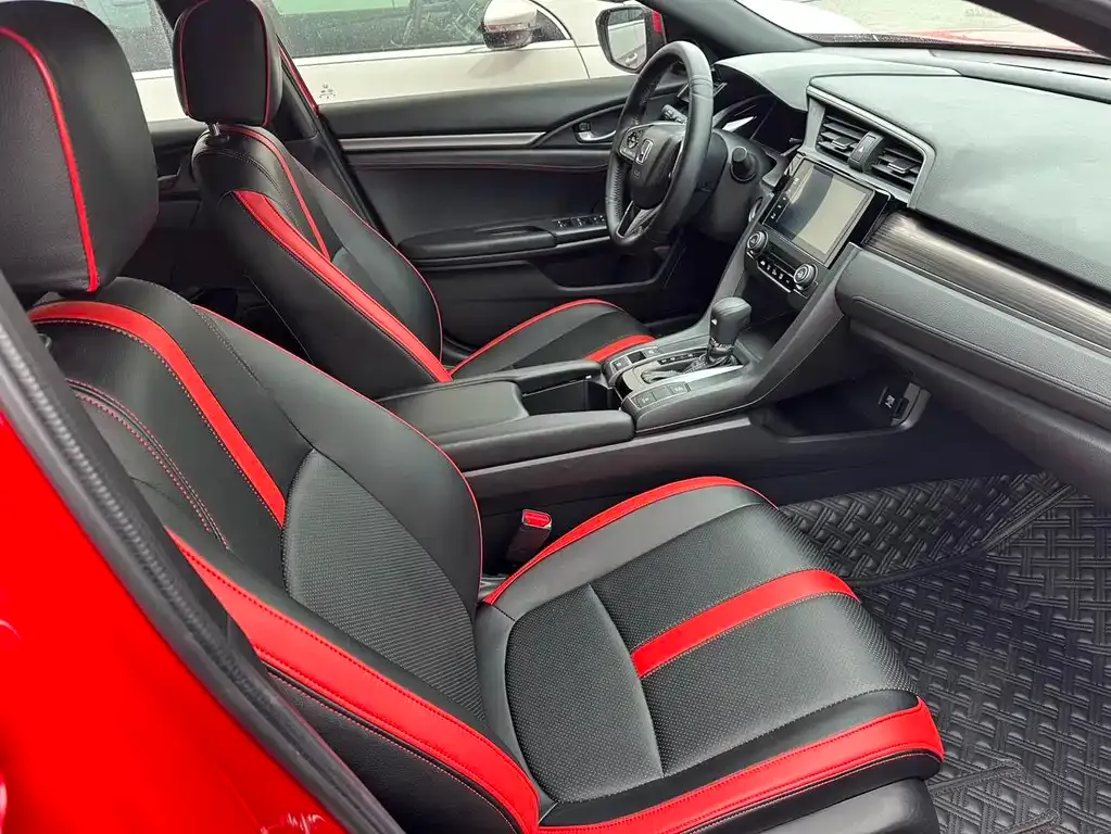 Honda Civic — фото 8