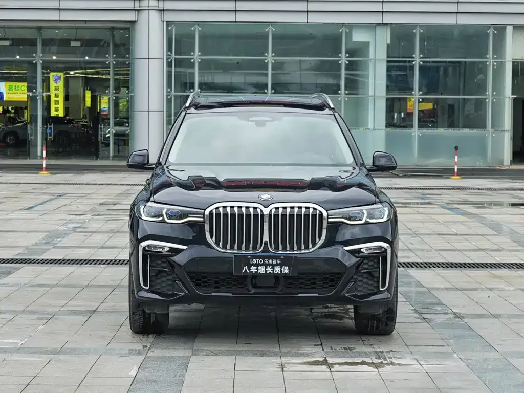 BMW X7 — фото 6