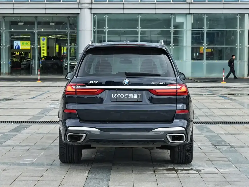 BMW X7 — фото 3