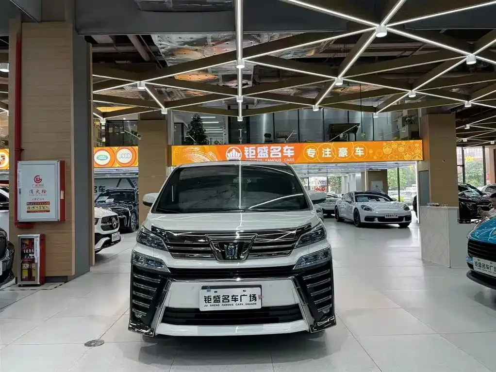 Toyota Vellfire — фото 6