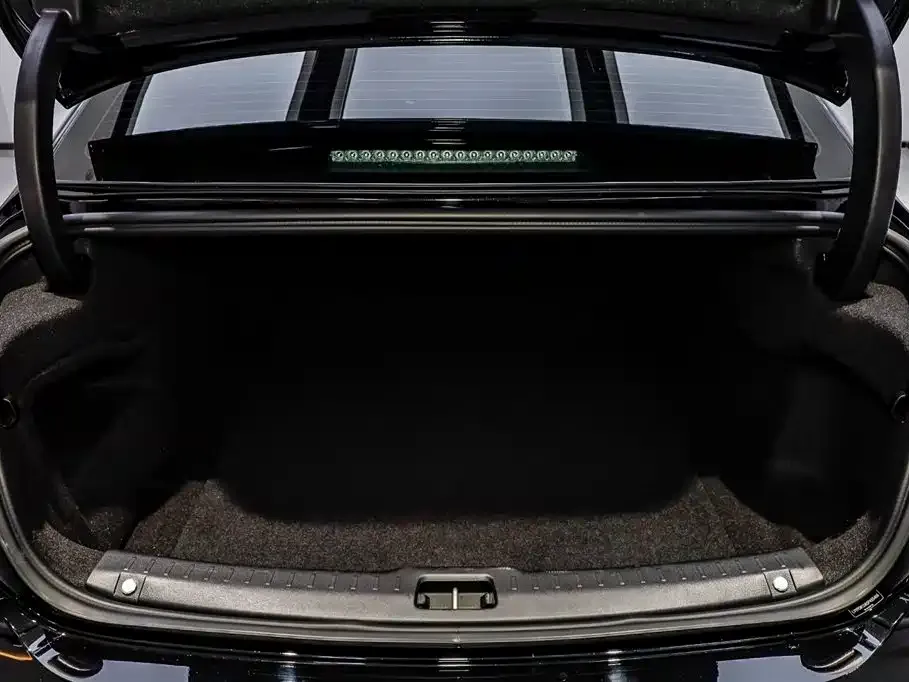 Volvo S90 — фото 3