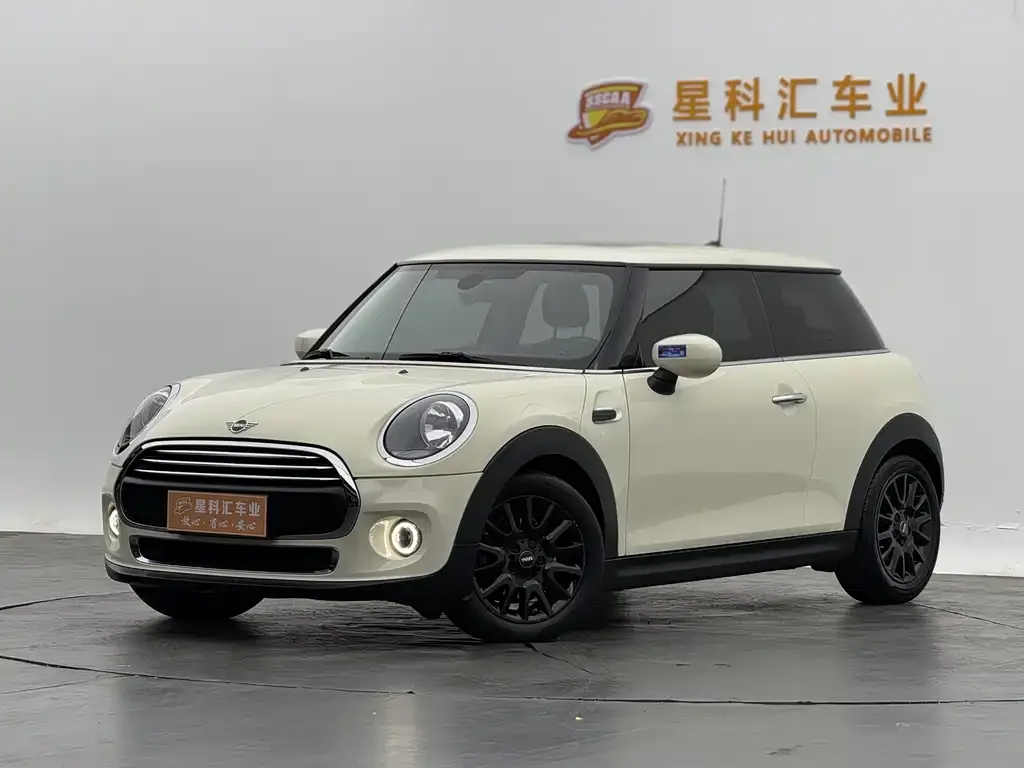 MINI Cooper (3-door) — фото 1