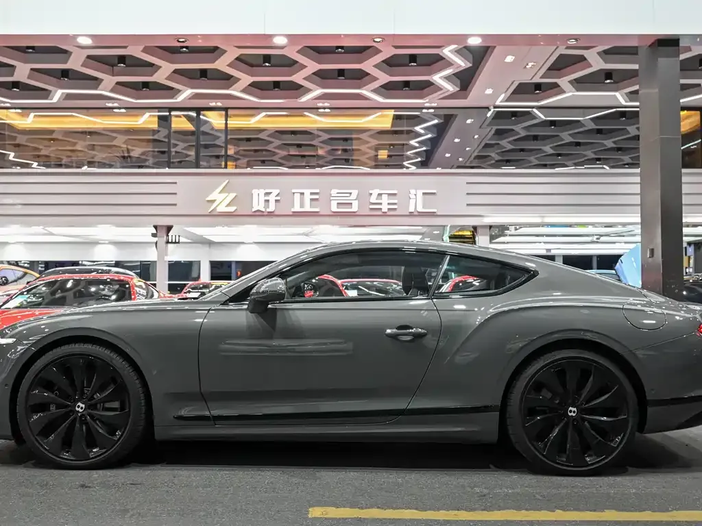 Bentley Continental PHEV — фото 6