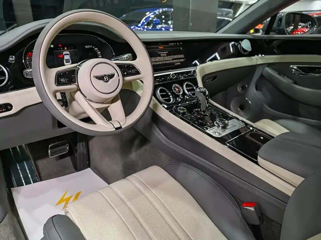 Bentley Continental PHEV — фото 10