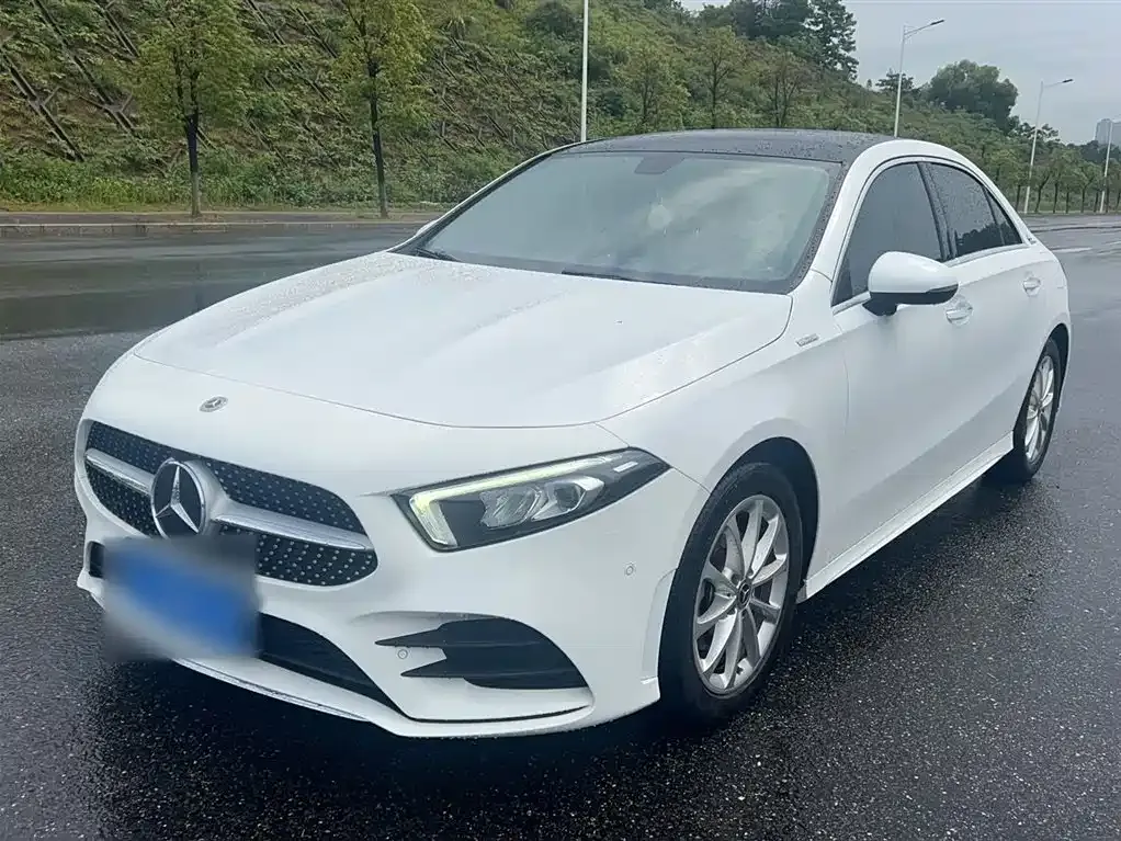 Mercedes-Benz A-Class — фото 1