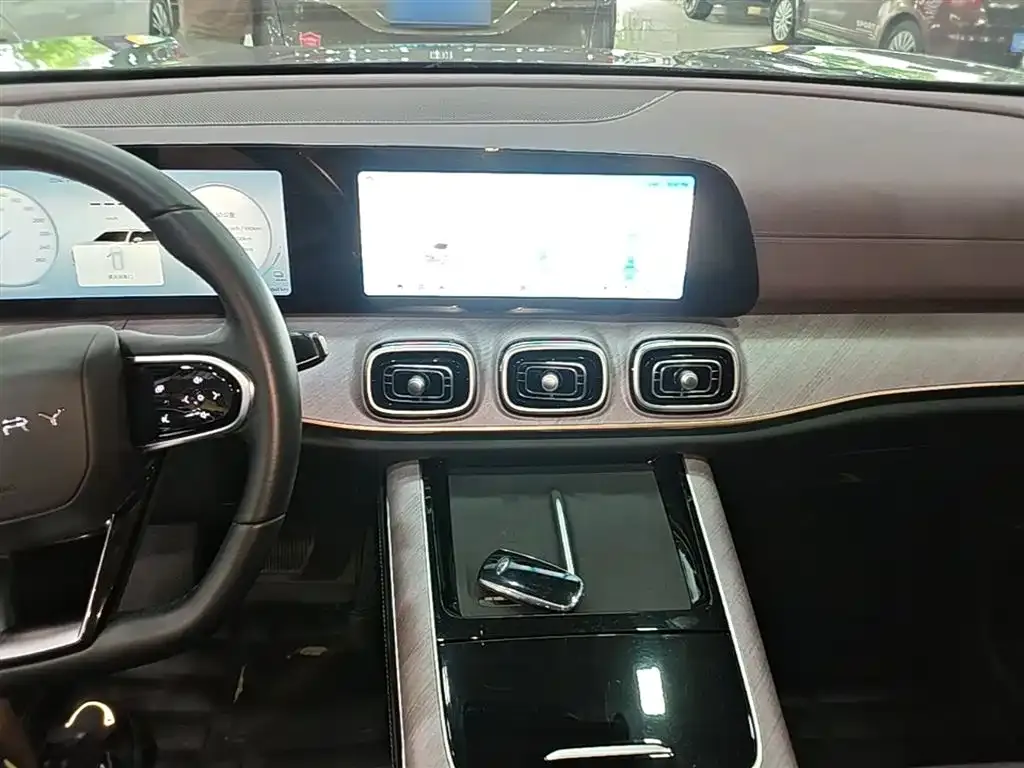 Chery Tiggo 9 C-DM — фото 4