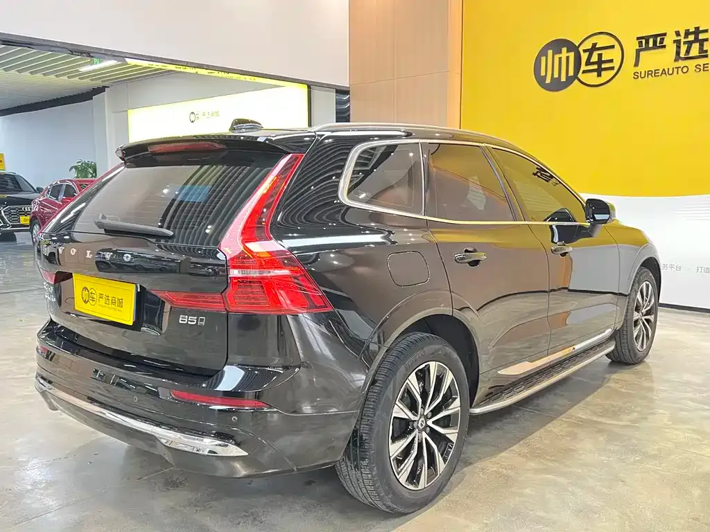 Volvo XC60 — фото 5