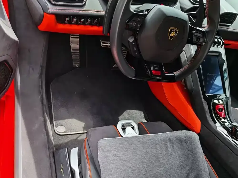 Lamborghini Huracan — фото 9