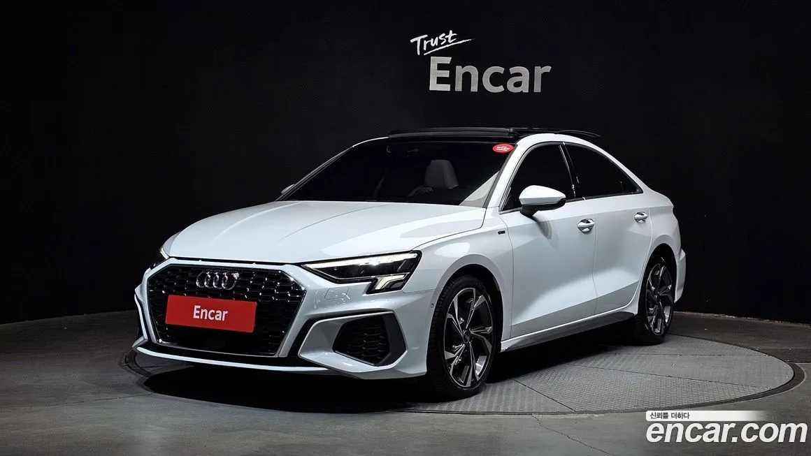 Audi A3 — фото 1