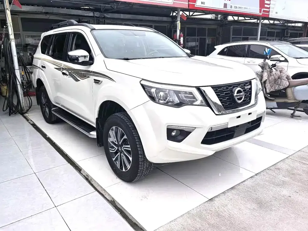 Nissan Terra — фото 7