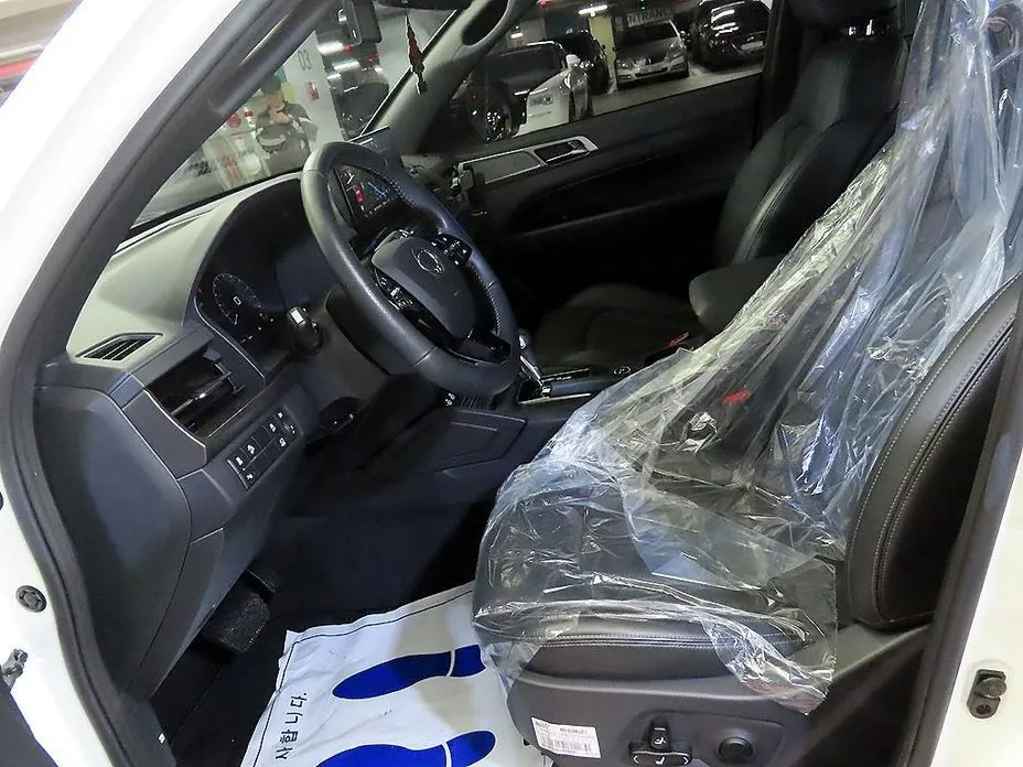 KG Mobility (Ssangyong) Rexton — фото 10