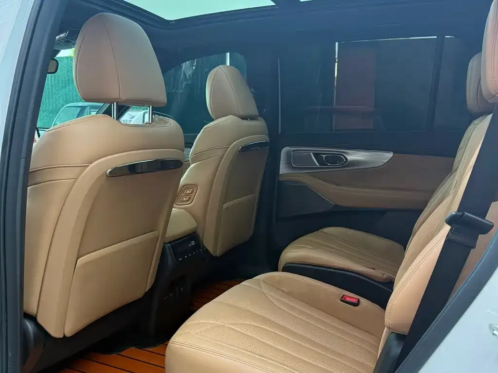 GAC Motor Trumpchi ES9 — фото 6