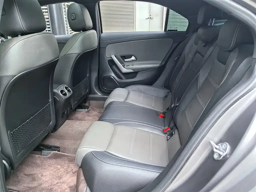 Mercedes-Benz A-Class AMG — фото 2
