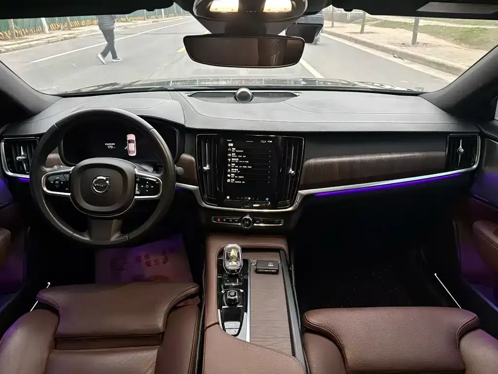 Volvo S90 — фото 3