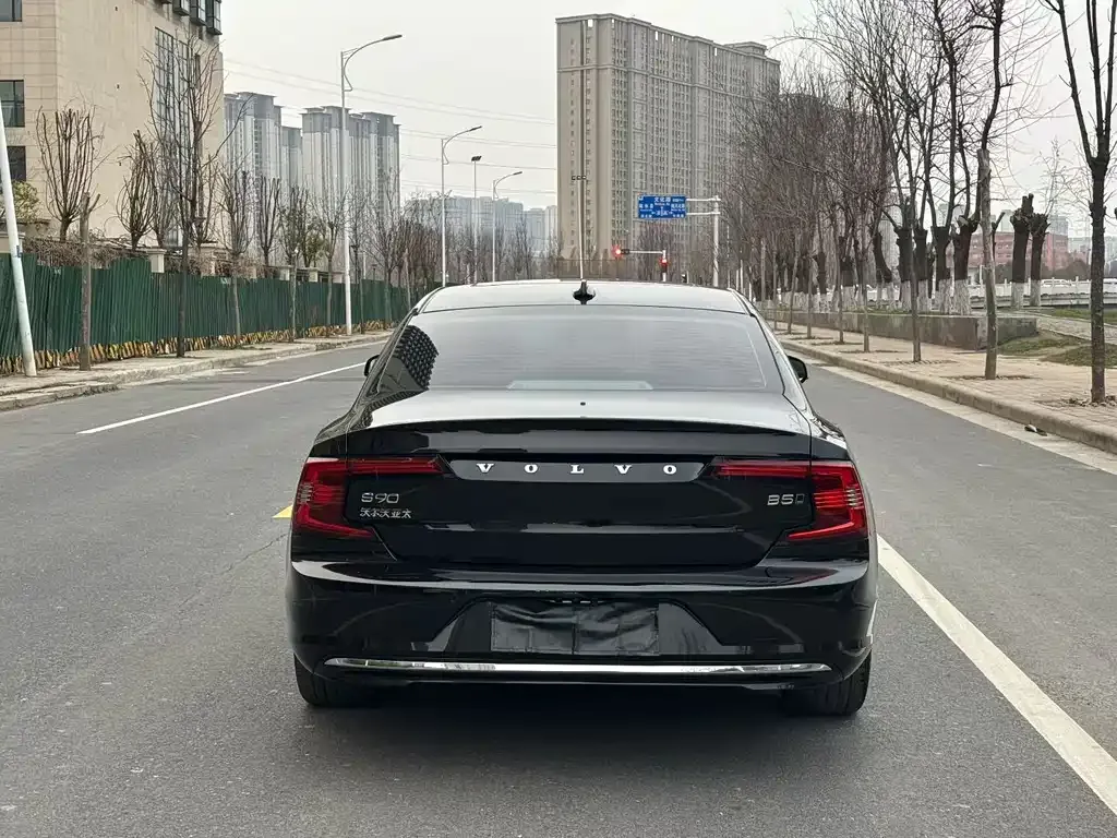 Volvo S90 — фото 9