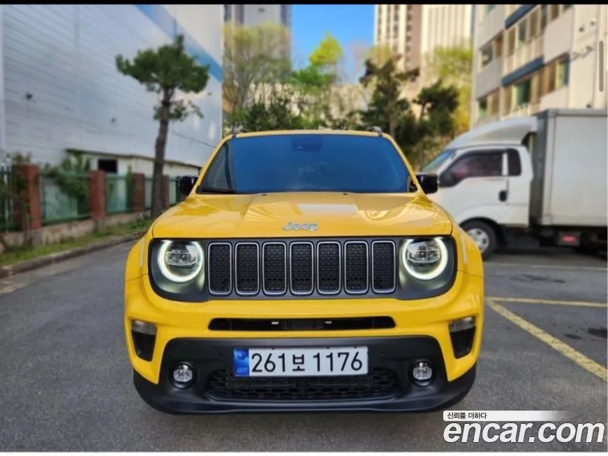 Jeep Renegade — фото 1