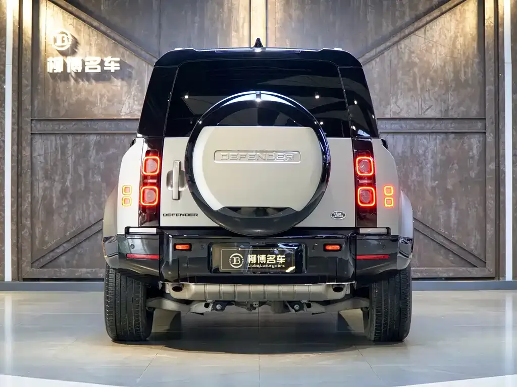 Land Rover Defender — фото 2