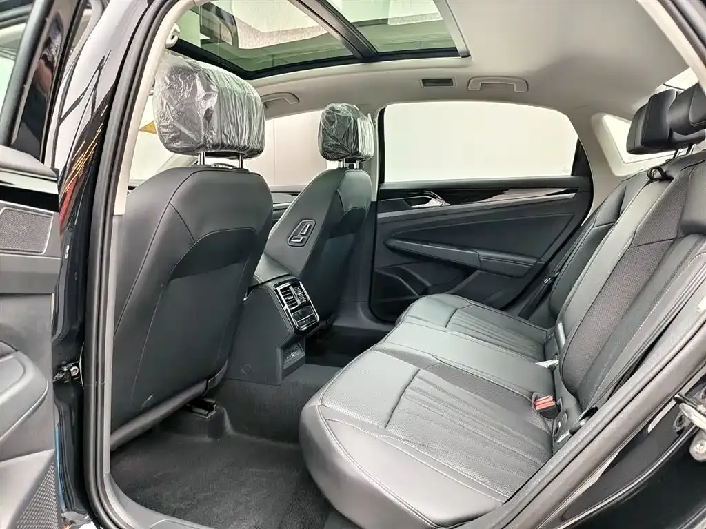 Volkswagen Passat — фото 2