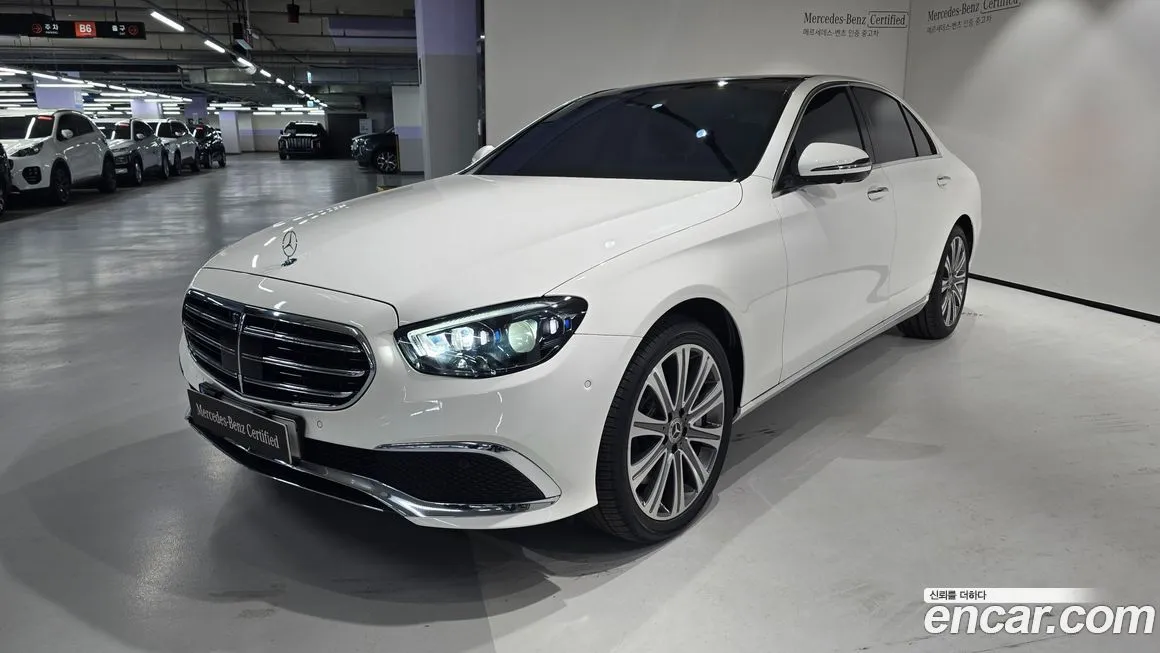 Mercedes-Benz E-Class — фото 1