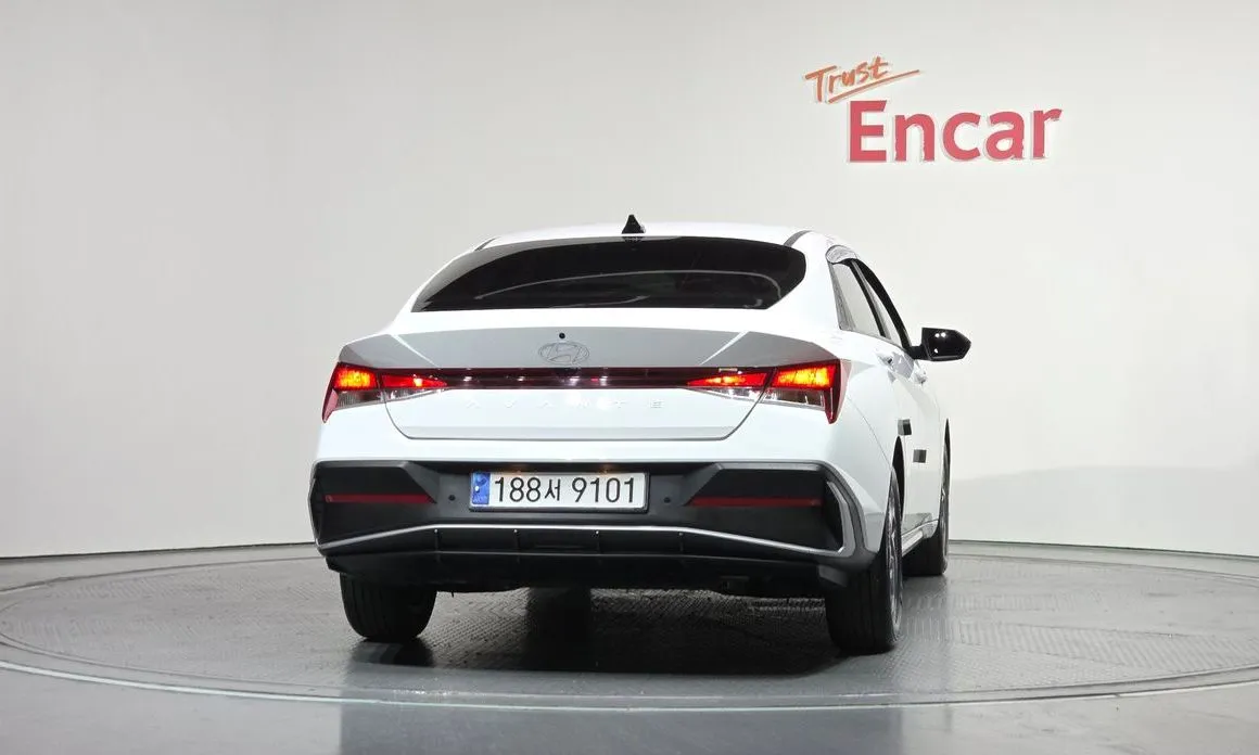 Hyundai AVANTE — фото 4