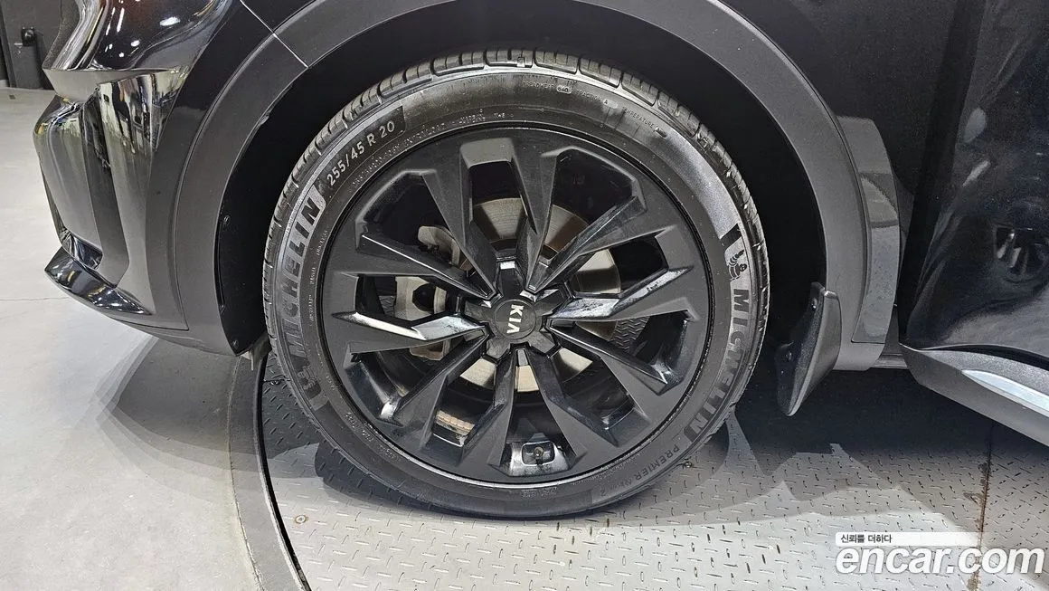 Kia Sorento — фото 6