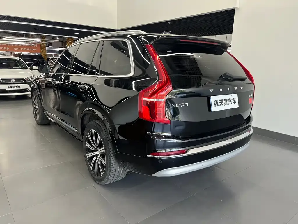 Volvo XC90 — фото 4