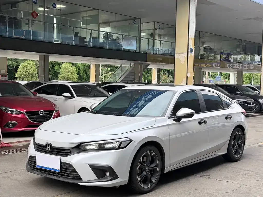 Honda Civic — фото 1