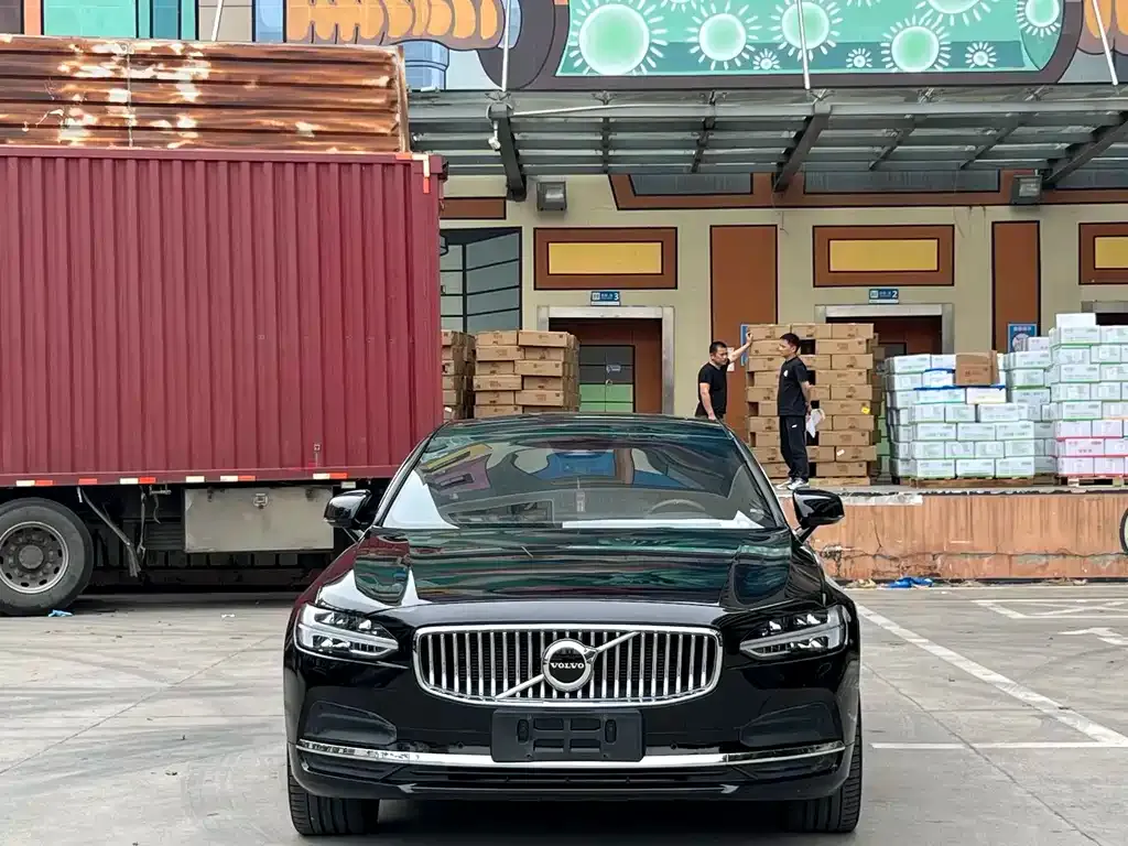 Volvo S90 — фото 3