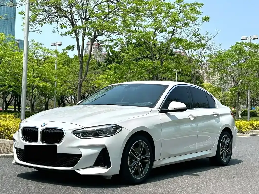 BMW 1 Series — фото 1