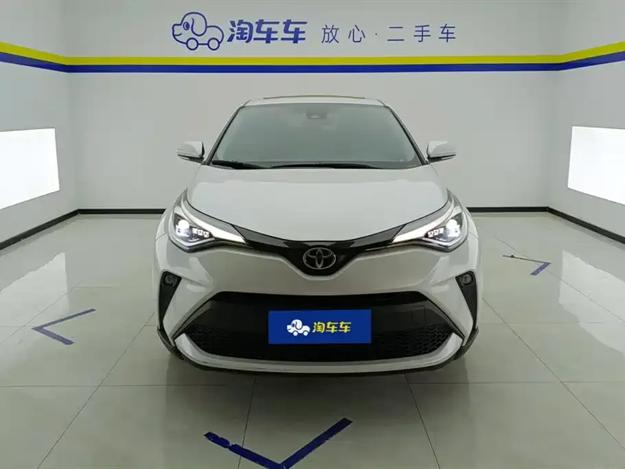 Toyota C-HR — фото 5