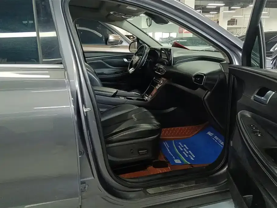 Hyundai Santa Fe — фото 10