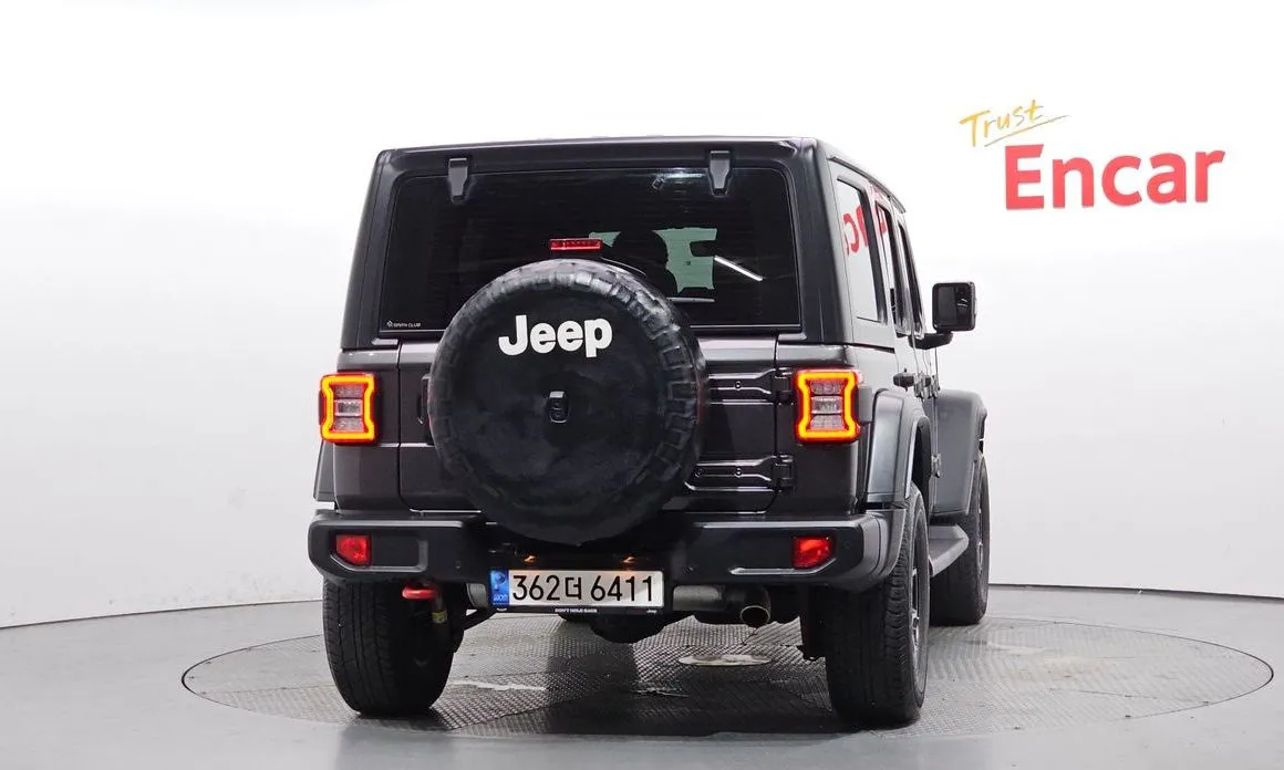 Jeep Wrangler — фото 5