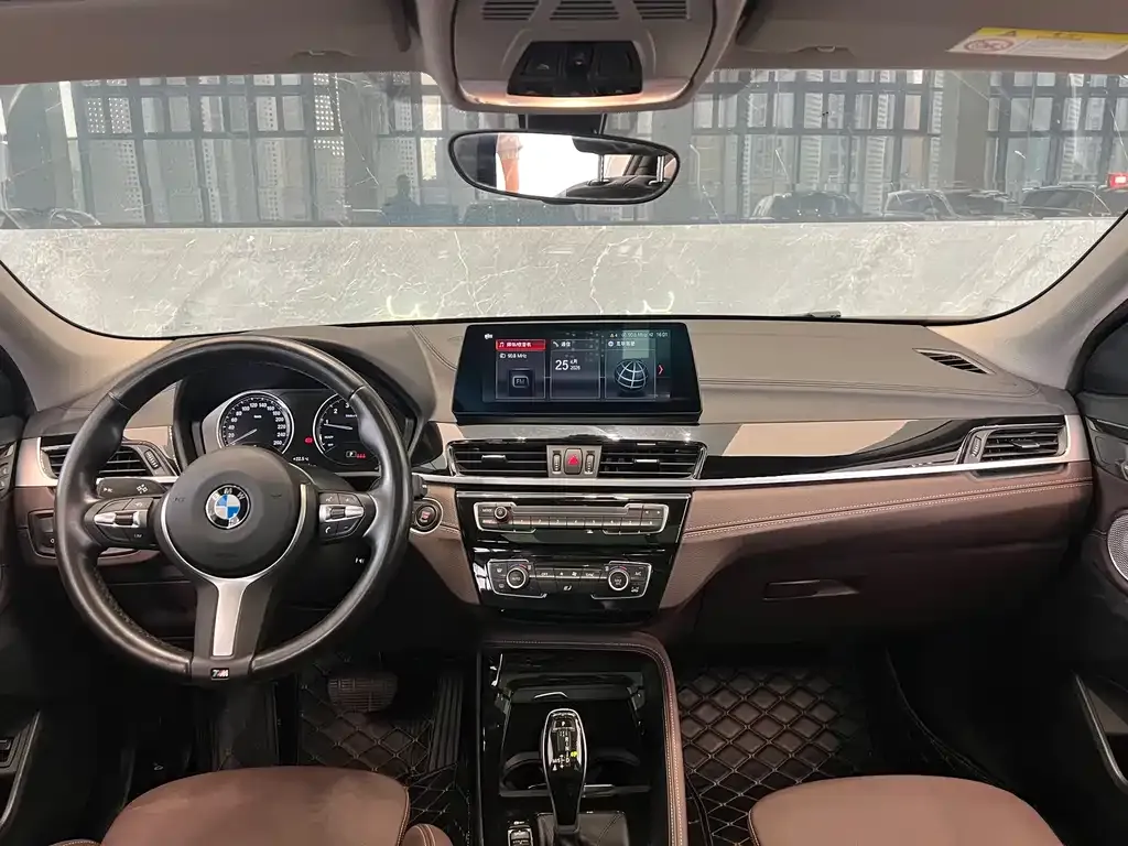 BMW X2 — фото 9